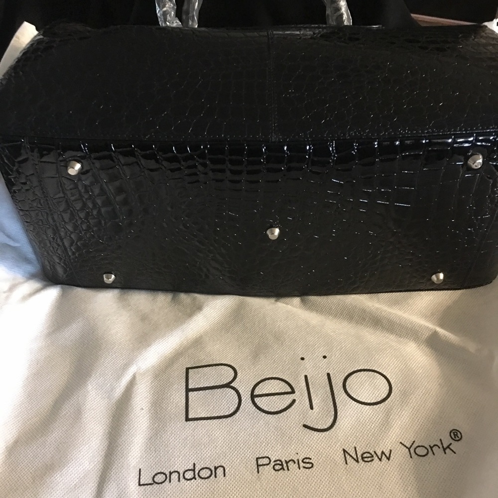 New overnight beijo bag